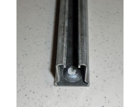 Close up view stringer