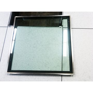 Glass insert is a full 22" x 22" for maximum viewing area