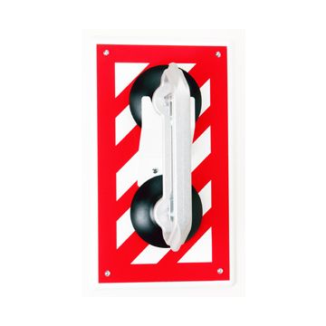 Vertical hanging is compact and neat. 